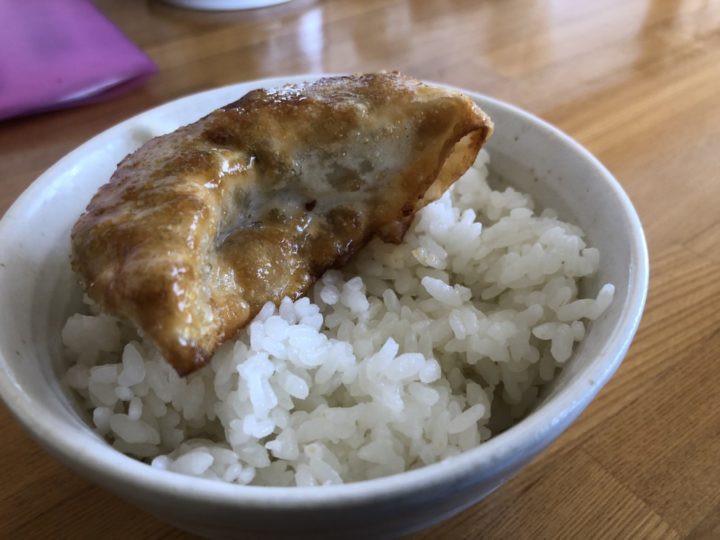 麺屋泰紋茨曽根店の餃子＆ライスセット・餃子オンザライス